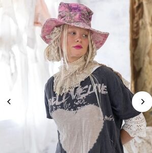 Magnolia Pearl Heart Love Love Love Tee New with tags